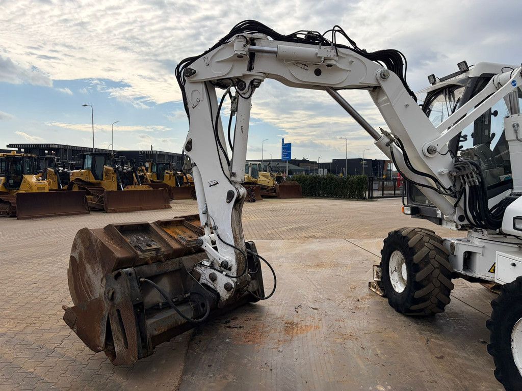 Mecalac 12MTX incl. 5 x bucket