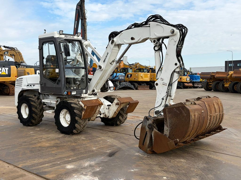 Mecalac 12MTX incl. 5 x bucket