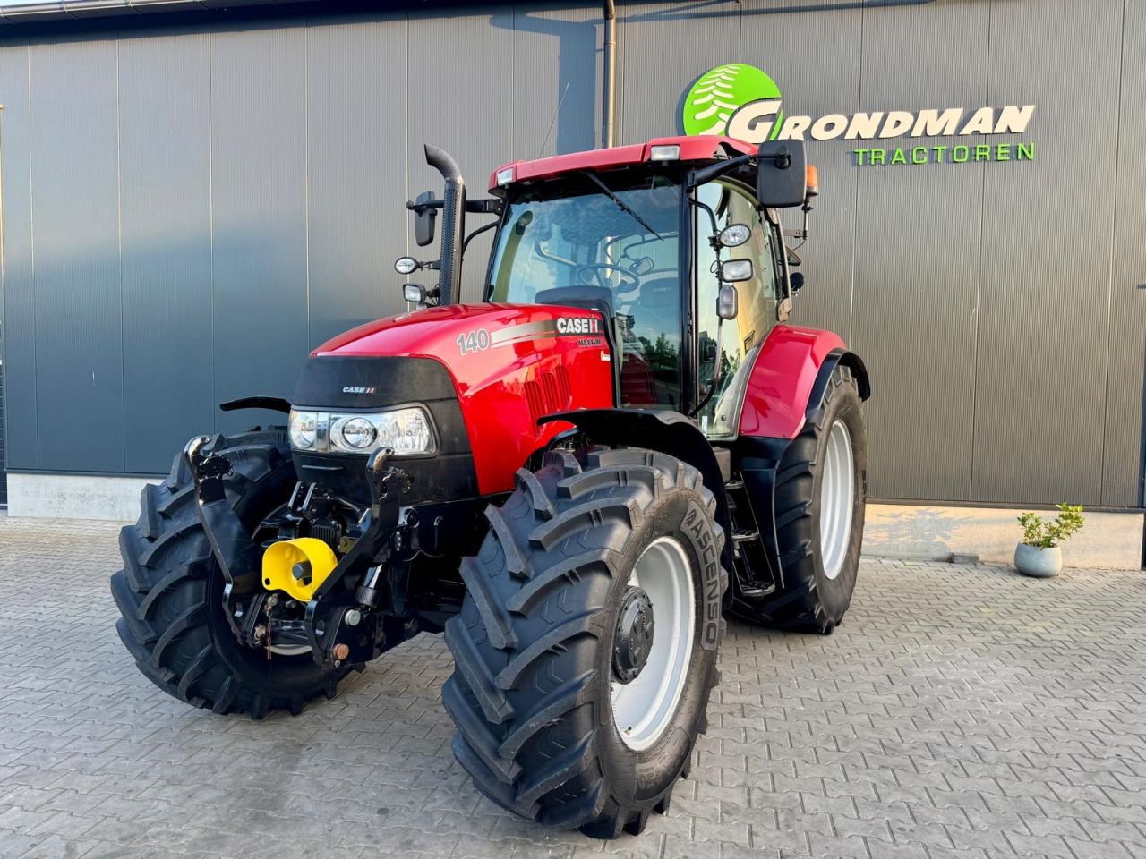 Case Maxxum 140 Multicontroller