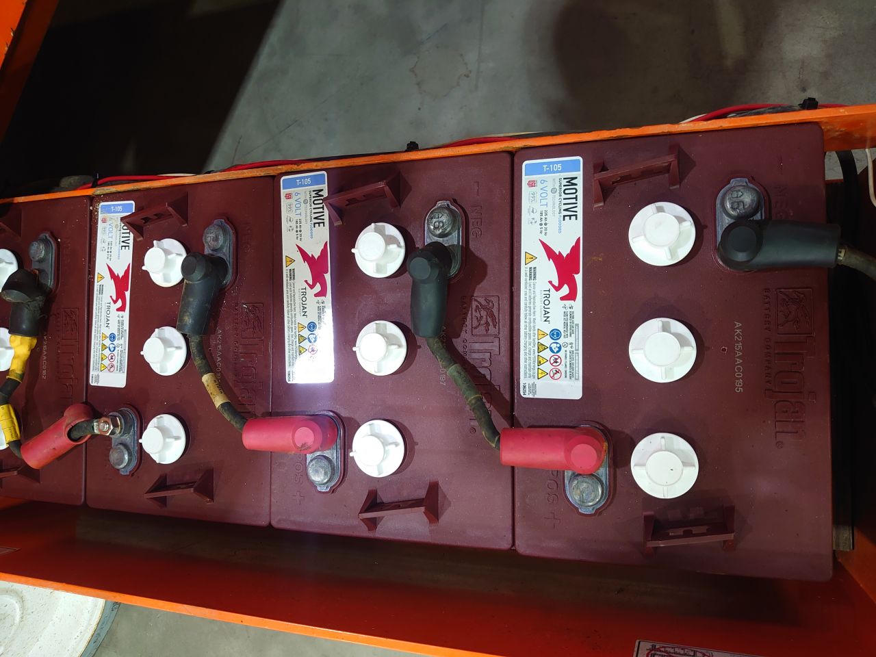 Skyjack SJ111 3220 schaarhoogwerker met nieuwe accu's