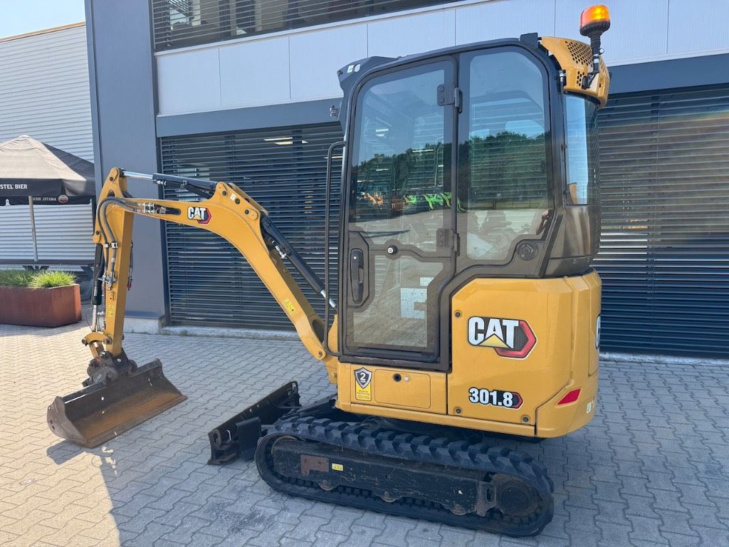 CAT 301.8