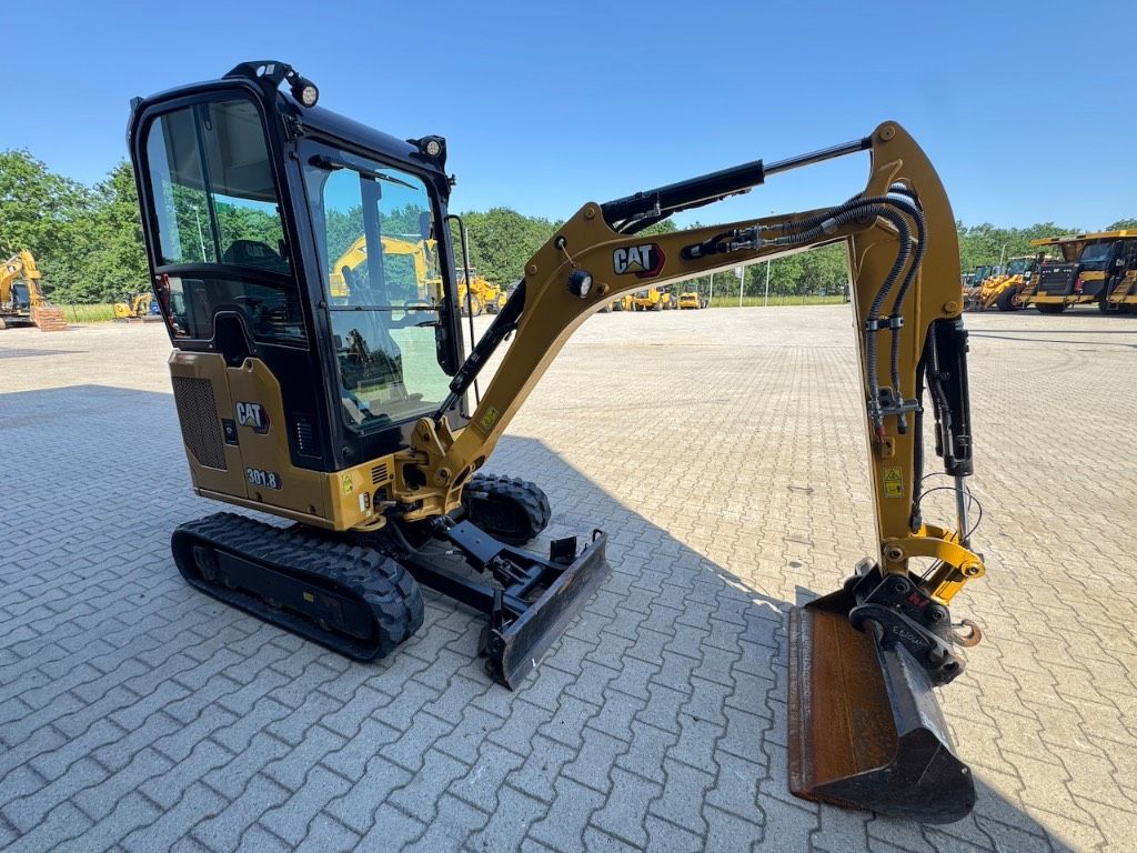 CAT 301.8
