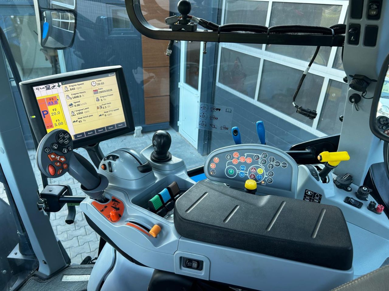New holland T5.130 Autocommand
