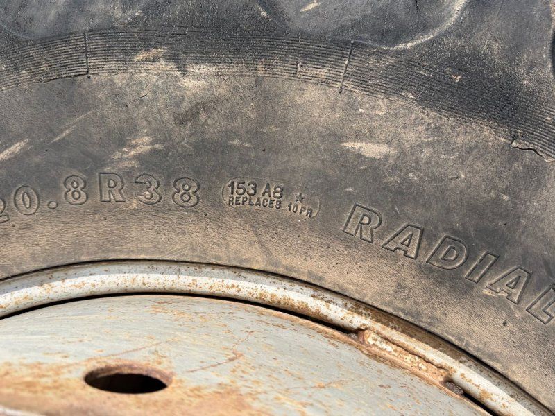 Kleber 20.8R38 Tvillingehjul Fine tvillingehjul, har siddet på JD 6820
