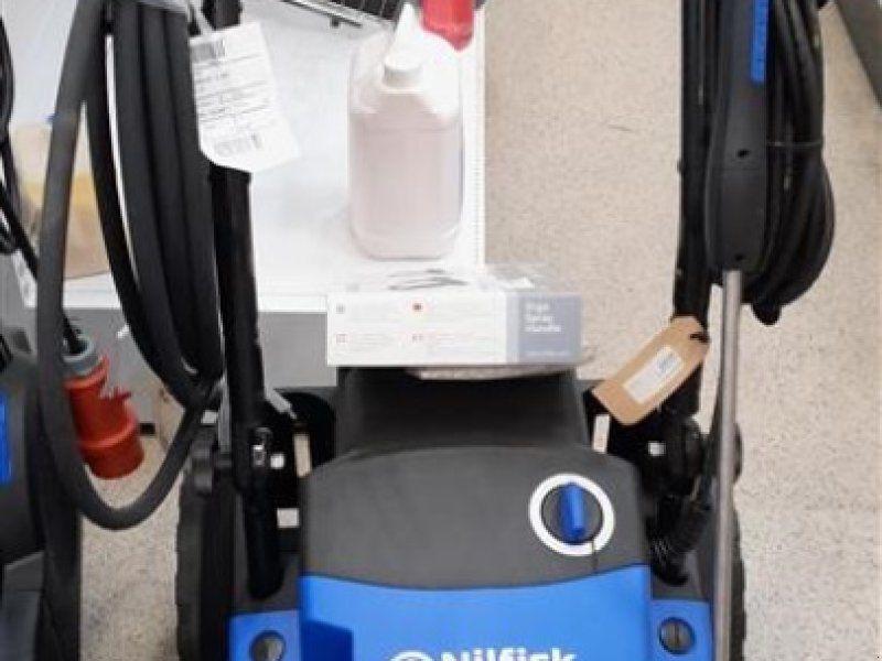 Nilfisk MC 5M 200/1000 + Foamsprayer