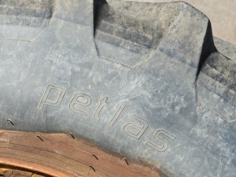 520/85R42 XXX