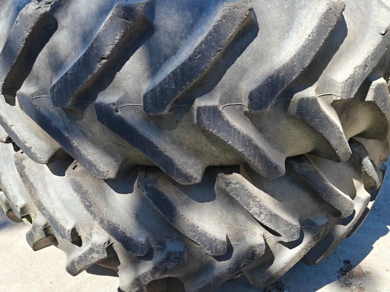 520/85R46 XXX