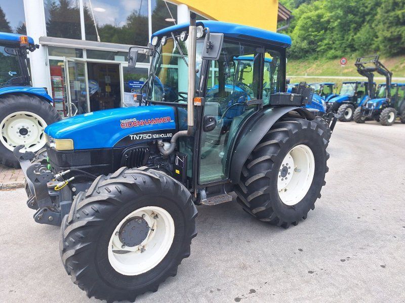 New Holland TN75DA