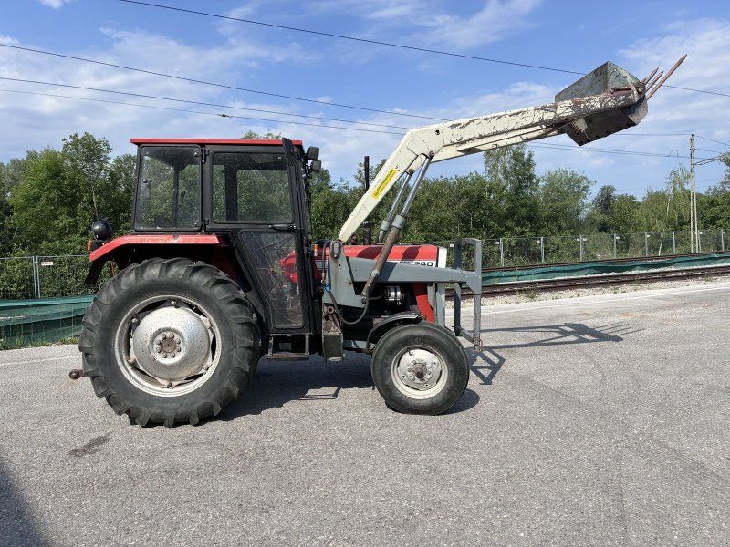Massey Ferguson 240