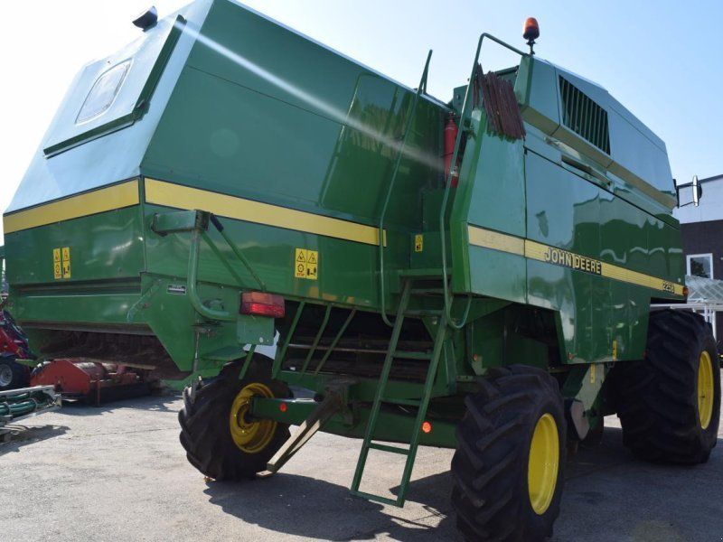 John Deere 2064