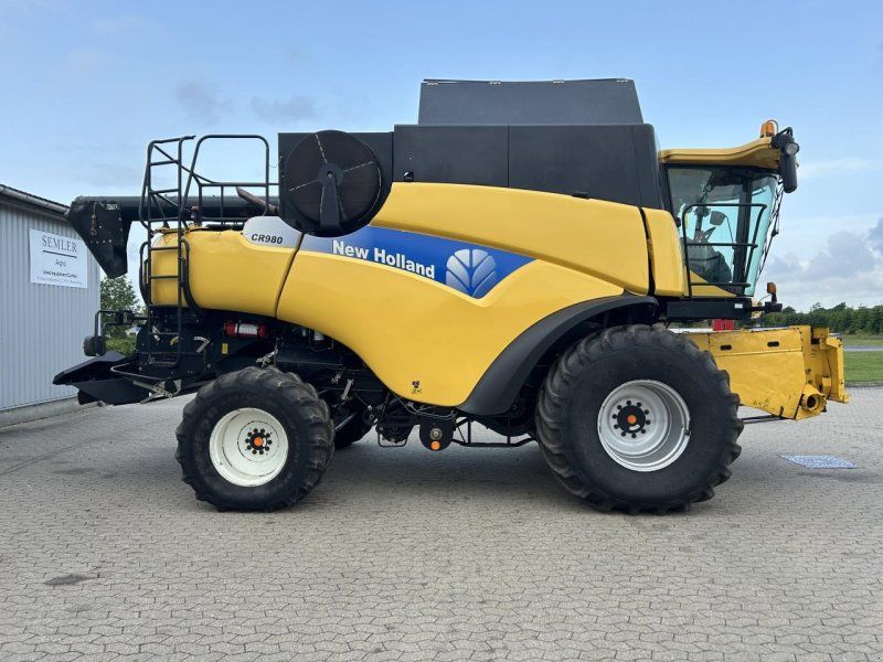 New Holland CR 980