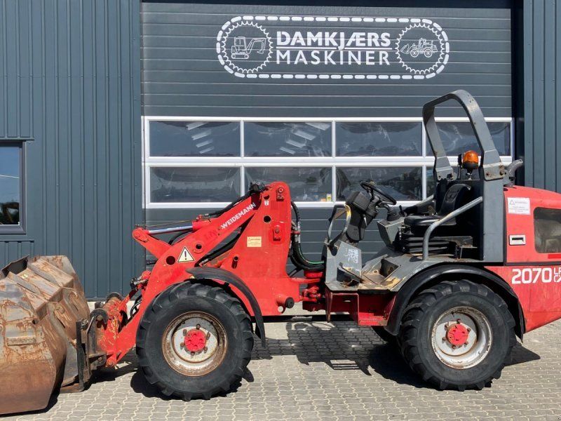 Weidemann 2070 CX50 2070 løfter 1900kg.
