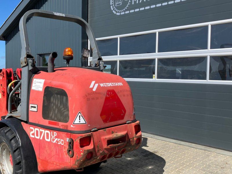 Weidemann 2070 CX50 2070 løfter 1900kg.
