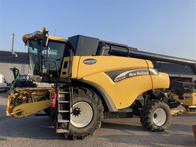 New Holland CR 980