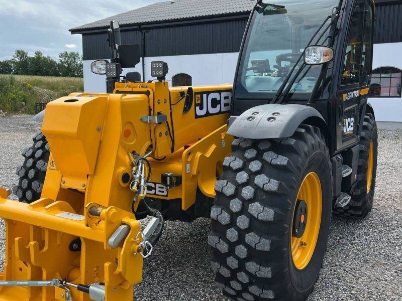 JCB 560-80 AGRI XTRA
