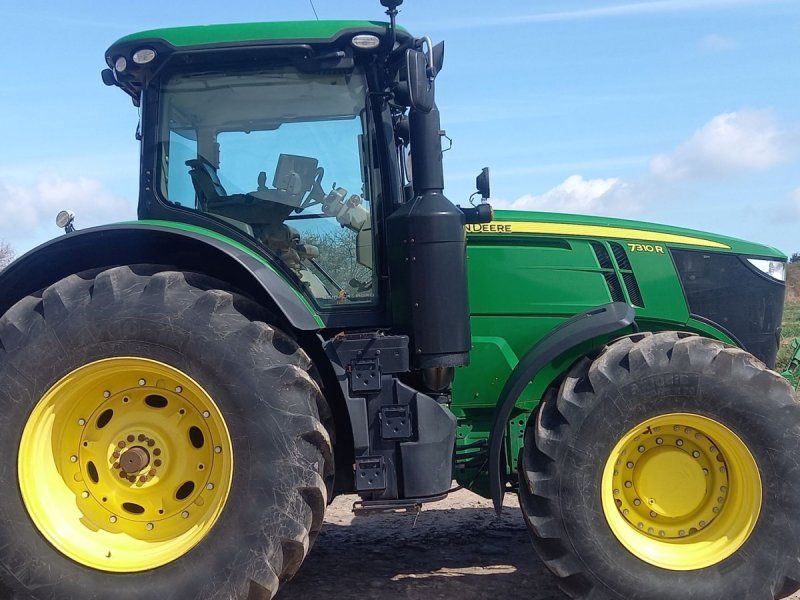 John Deere 7310R