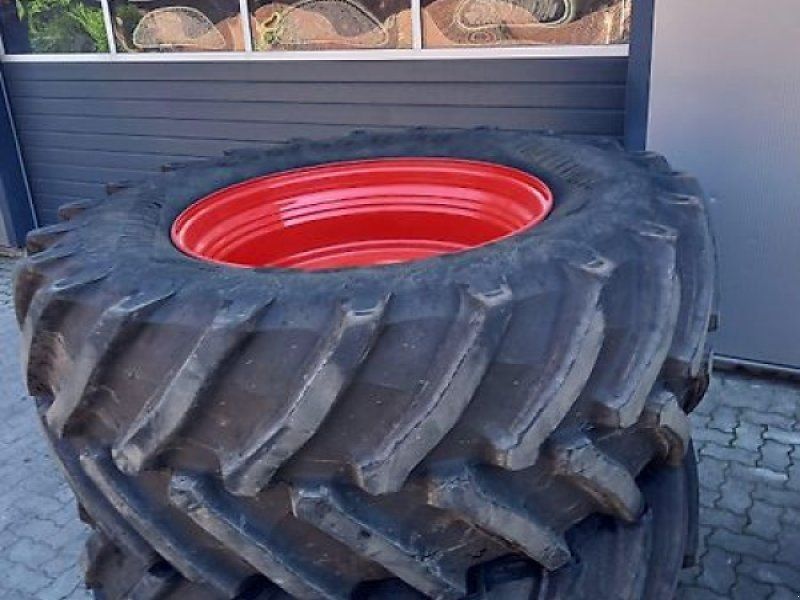 Trelleborg 540/65 R28 & 650/65R38 TM 800 900Std gelaufen