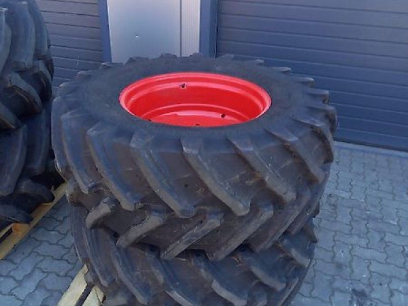 Trelleborg 540/65 R28 & 650/65R38 TM 800 900Std gelaufen