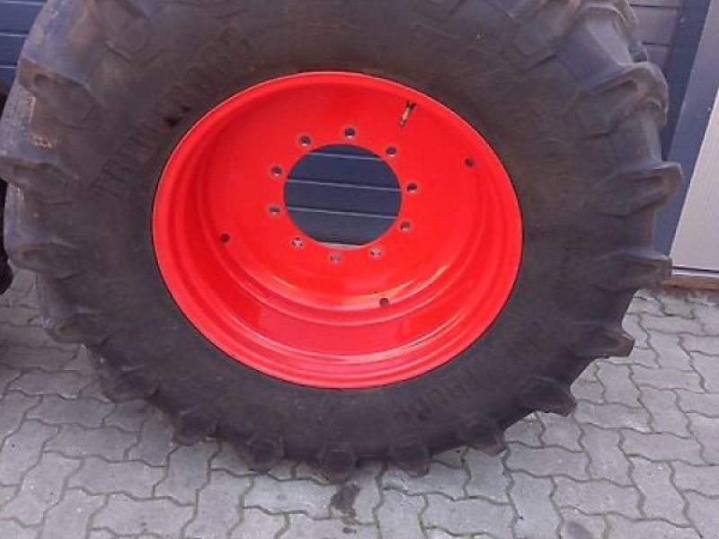 Trelleborg 540/65 R28 & 650/65R38 TM 800 900Std gelaufen