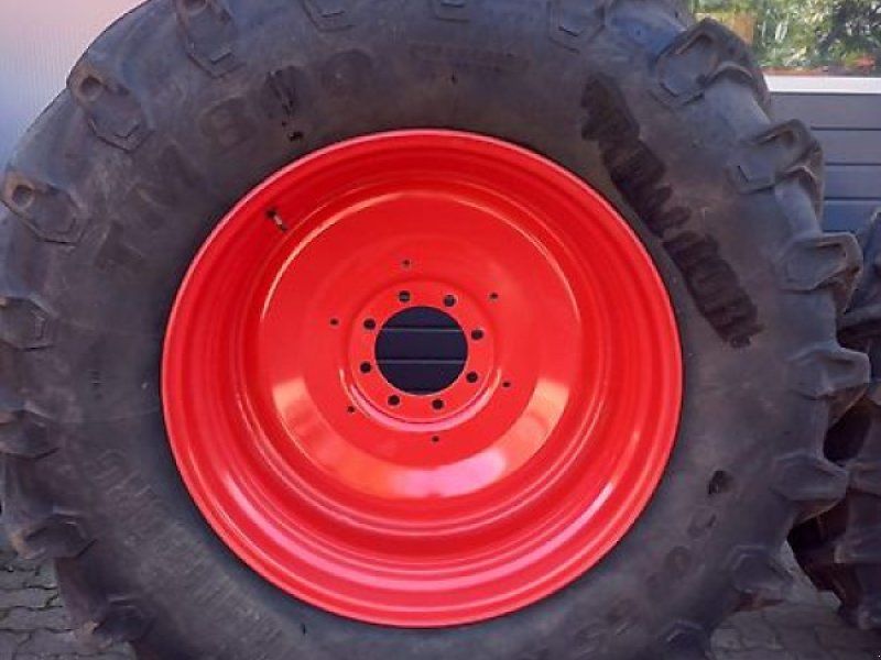 Trelleborg 540/65 R28 & 650/65R38 TM 800 900Std gelaufen
