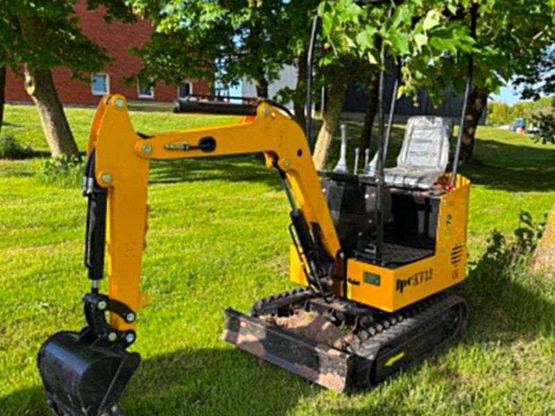 JCB KV12