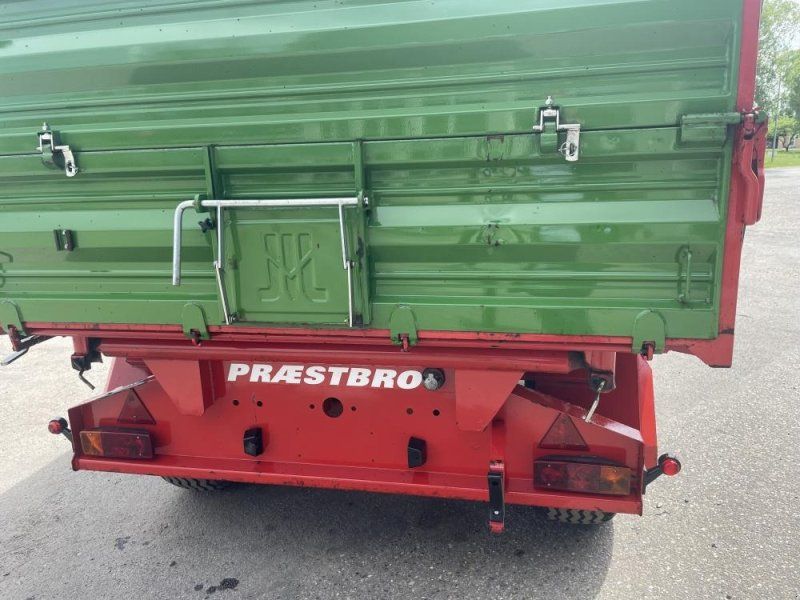 Pronar T663/2 med overbygning