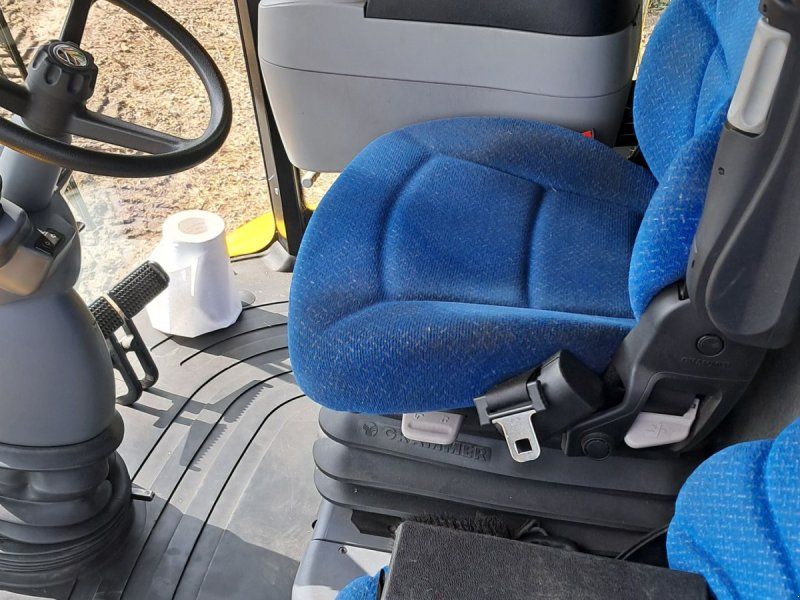 New Holland CX8080