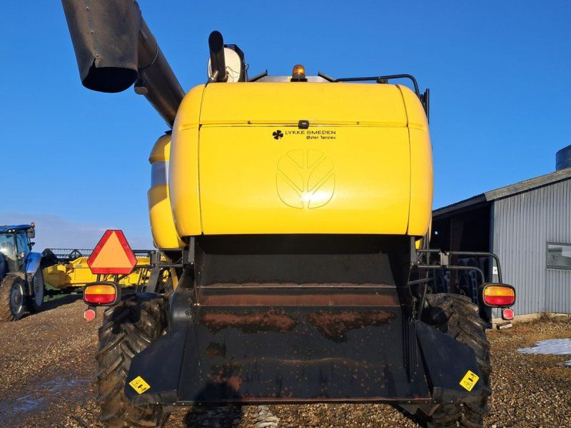New Holland CX8080