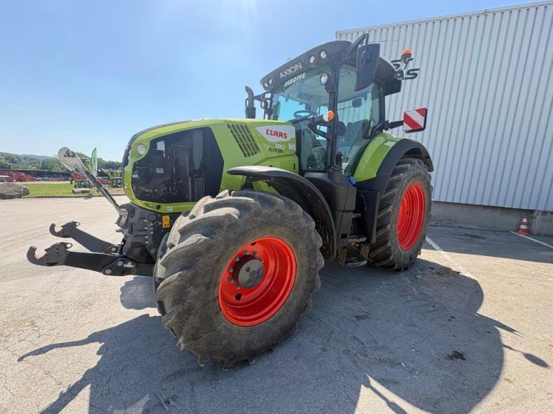 Claas AXION 810