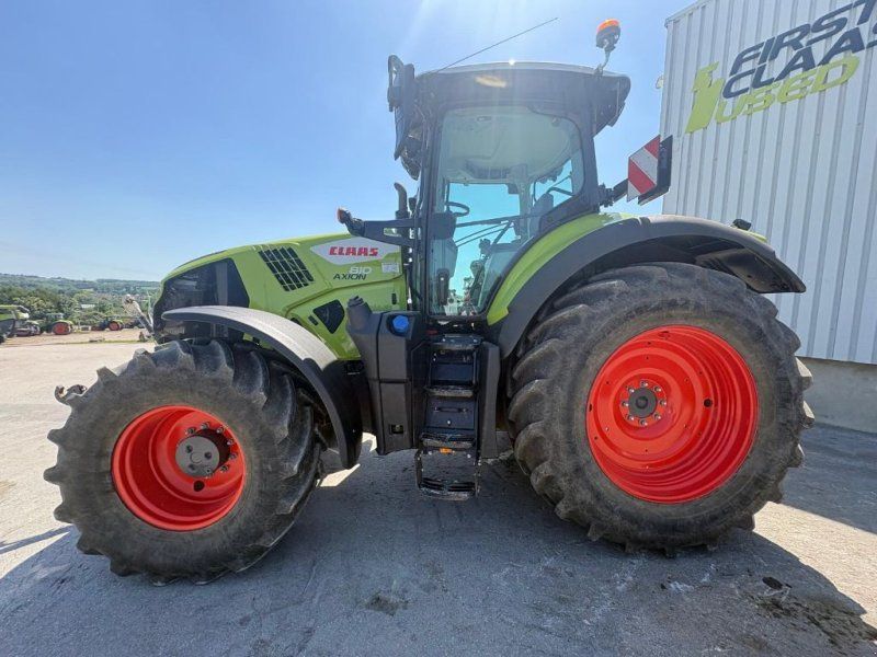 Claas AXION 810