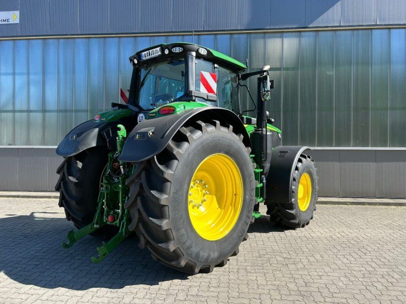 John Deere 6M 200 **MIETRÜCKLÄUFER**