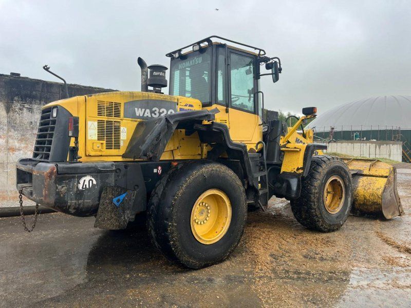 Komatsu WA 320-5