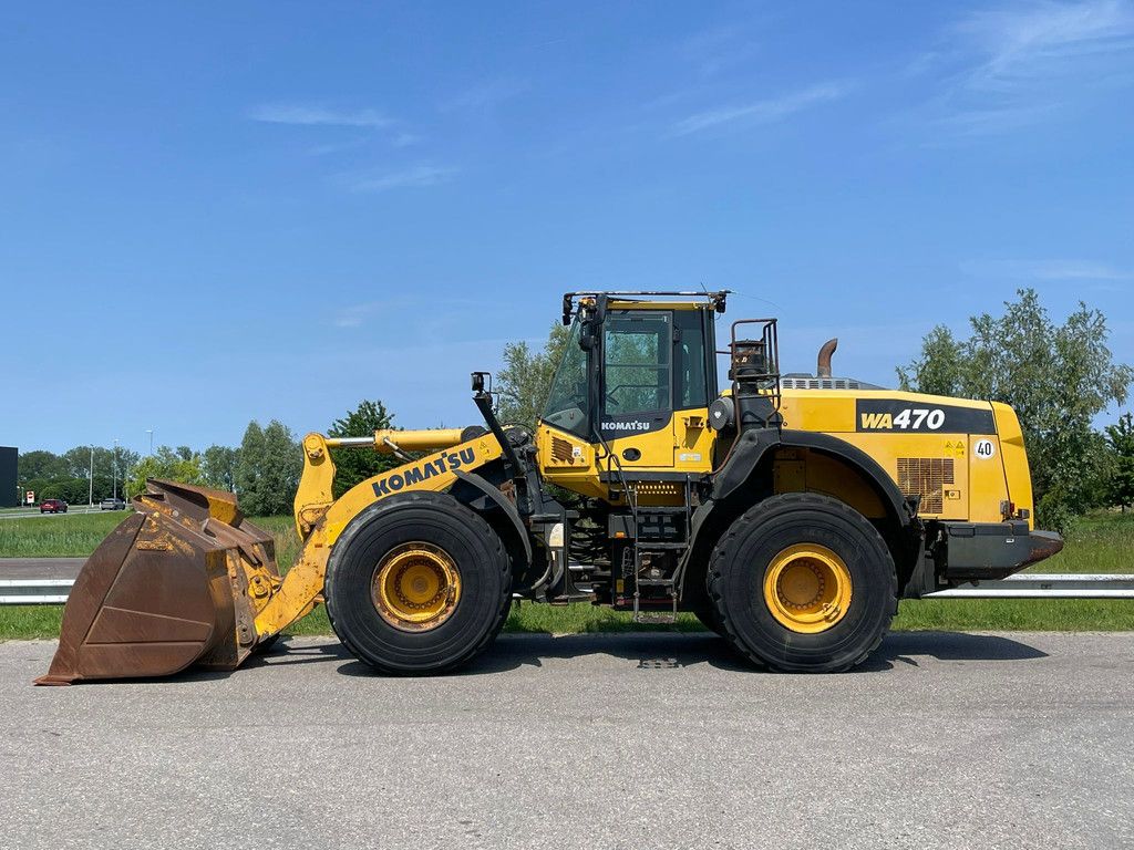 Komatsu WA470-8