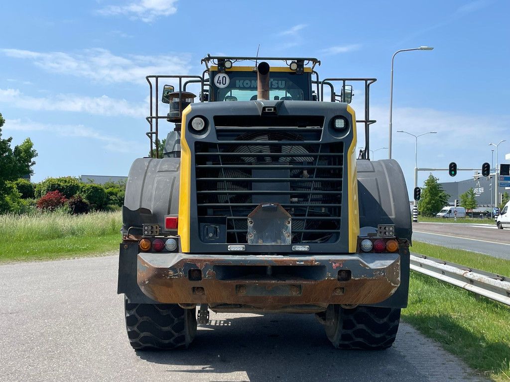 Komatsu WA470-8