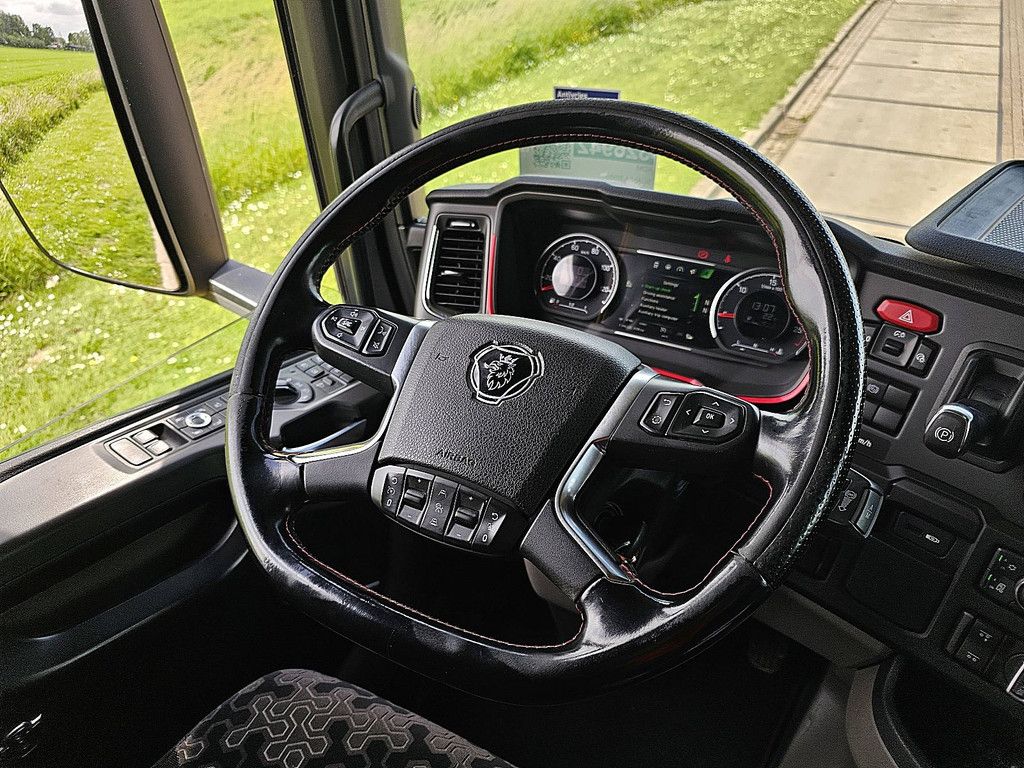 SCANIA R580 6x2*4 wb4750 pto v8
