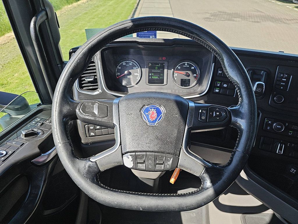 SCANIA R450