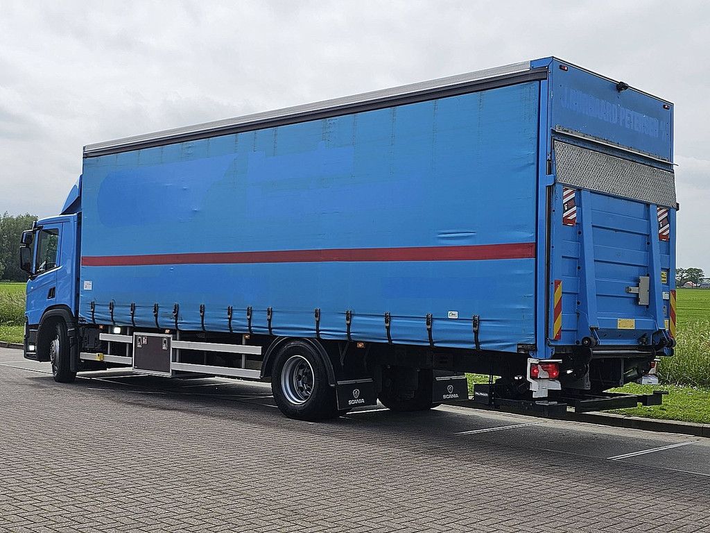 SCANIA P250 19.5t airco lift