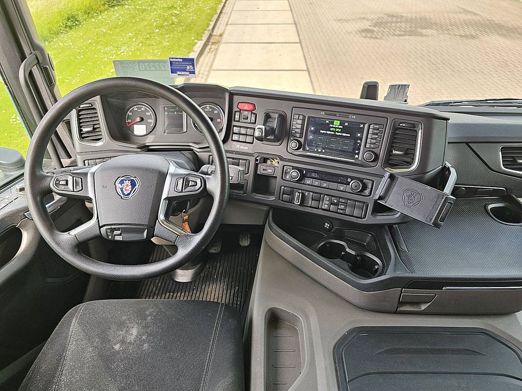 SCANIA P250 19.5t airco lift