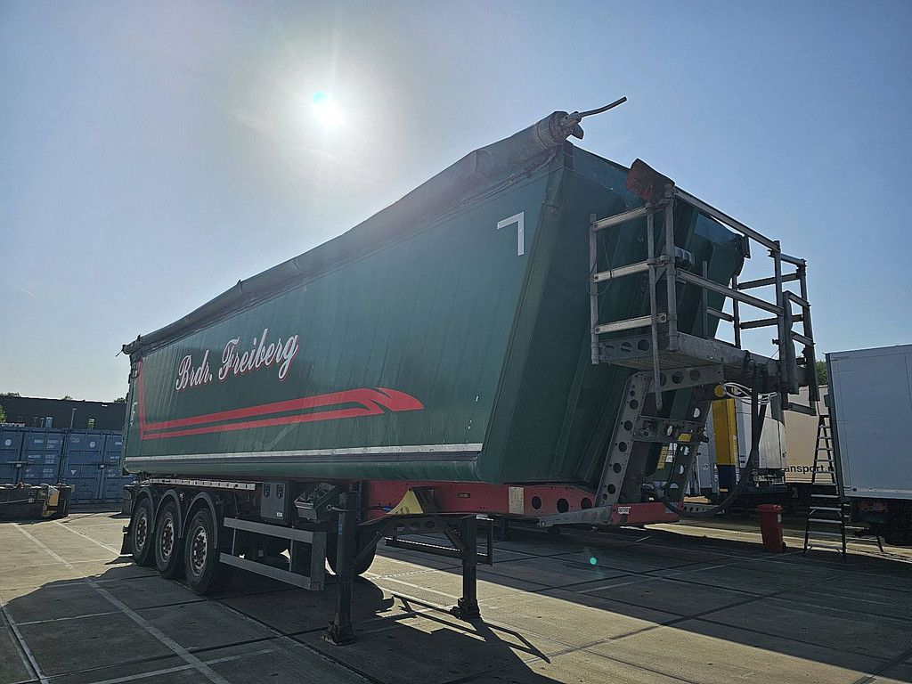 SCHMITZ SKI 24 SL 9.6 50m3 doors