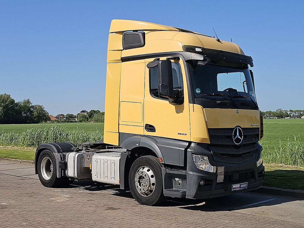 MERCEDES-BENZ ACTROS 1843
