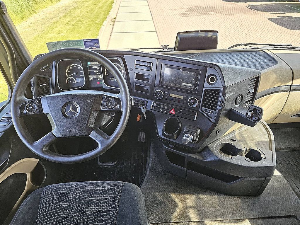 MERCEDES-BENZ ACTROS 1843