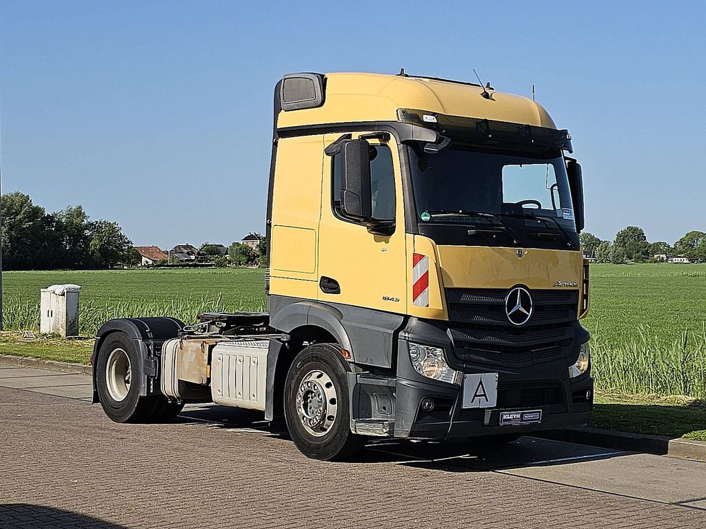 MERCEDES-BENZ ACTROS 1843
