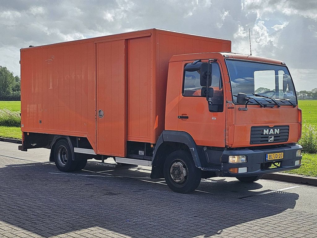 M.A.N. 8.160 L2000