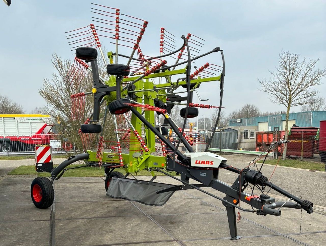 Claas Liner 2600 Trend