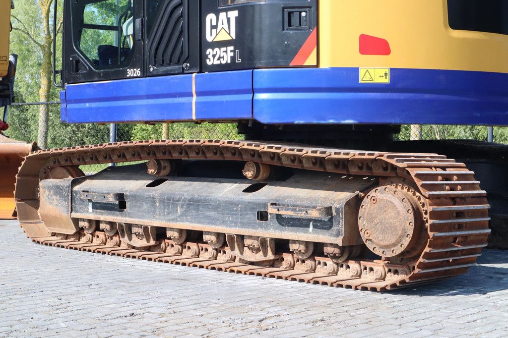 Caterpillar 325 F LCR | ROTOTILT | BUCKET