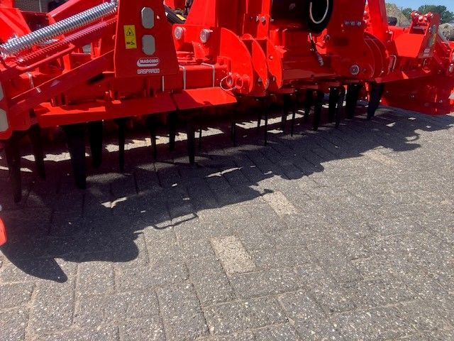 Nieuwe MASCHIO DM-classic 3000 SCM rotorkopeg met werkbreedte 3m