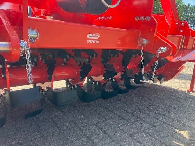 Nieuwe MASCHIO SC280 bodemfrees met werkbreedte van 2,8 m