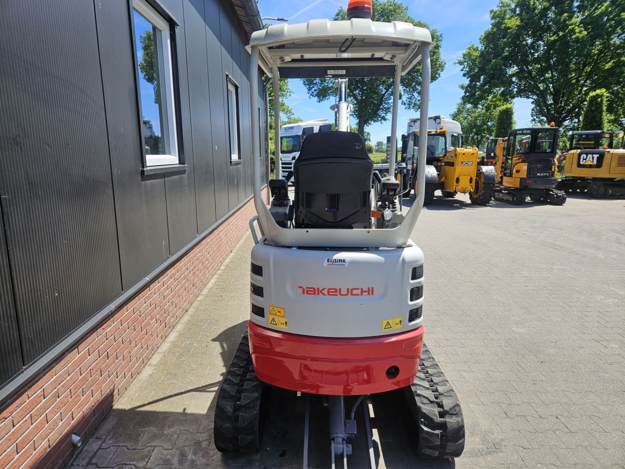 Takeuchi TB217R