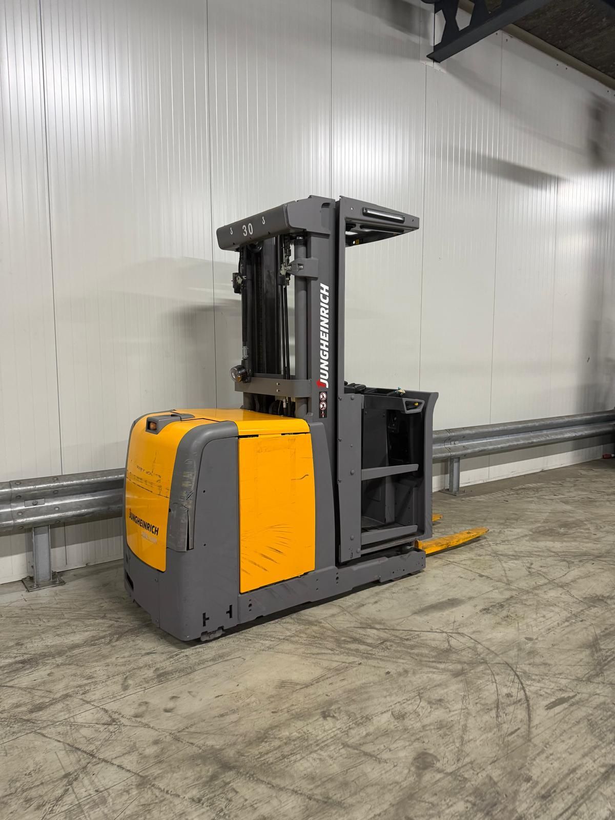 Heftruck Jungheinrich Type EKS 210 Bouwjaar 2017 Draaiuren 7340