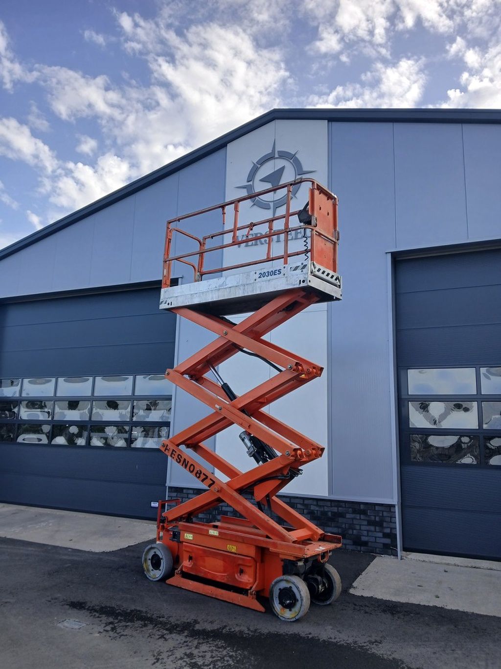 JLG 2030ES